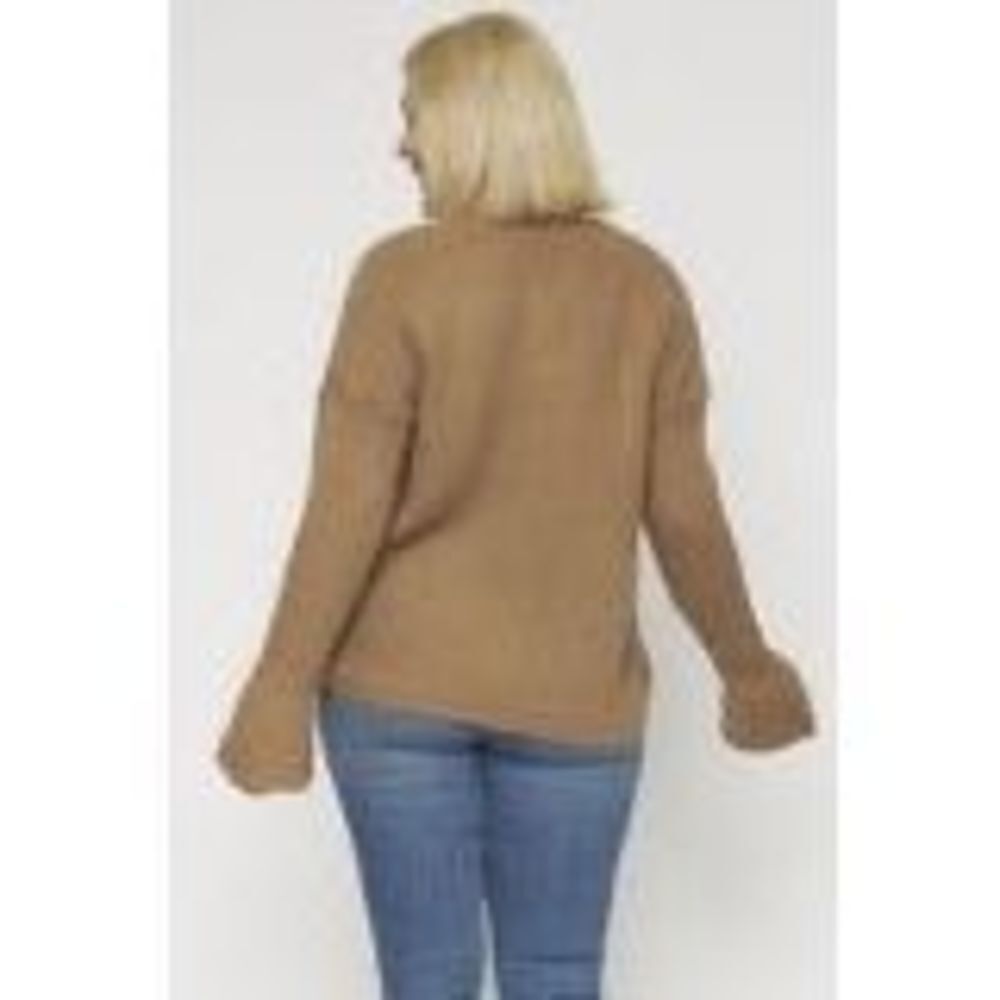 Mrs Maggie CABLE-KNIT LACE-UP, Flaunt those curves ladies in this chic crocheted - Picture 3 of 11